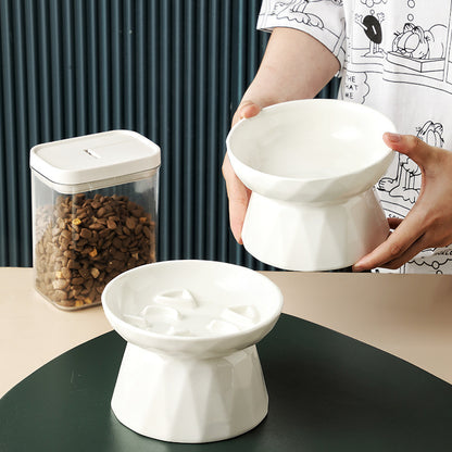 Cat Bowl Protects Spine