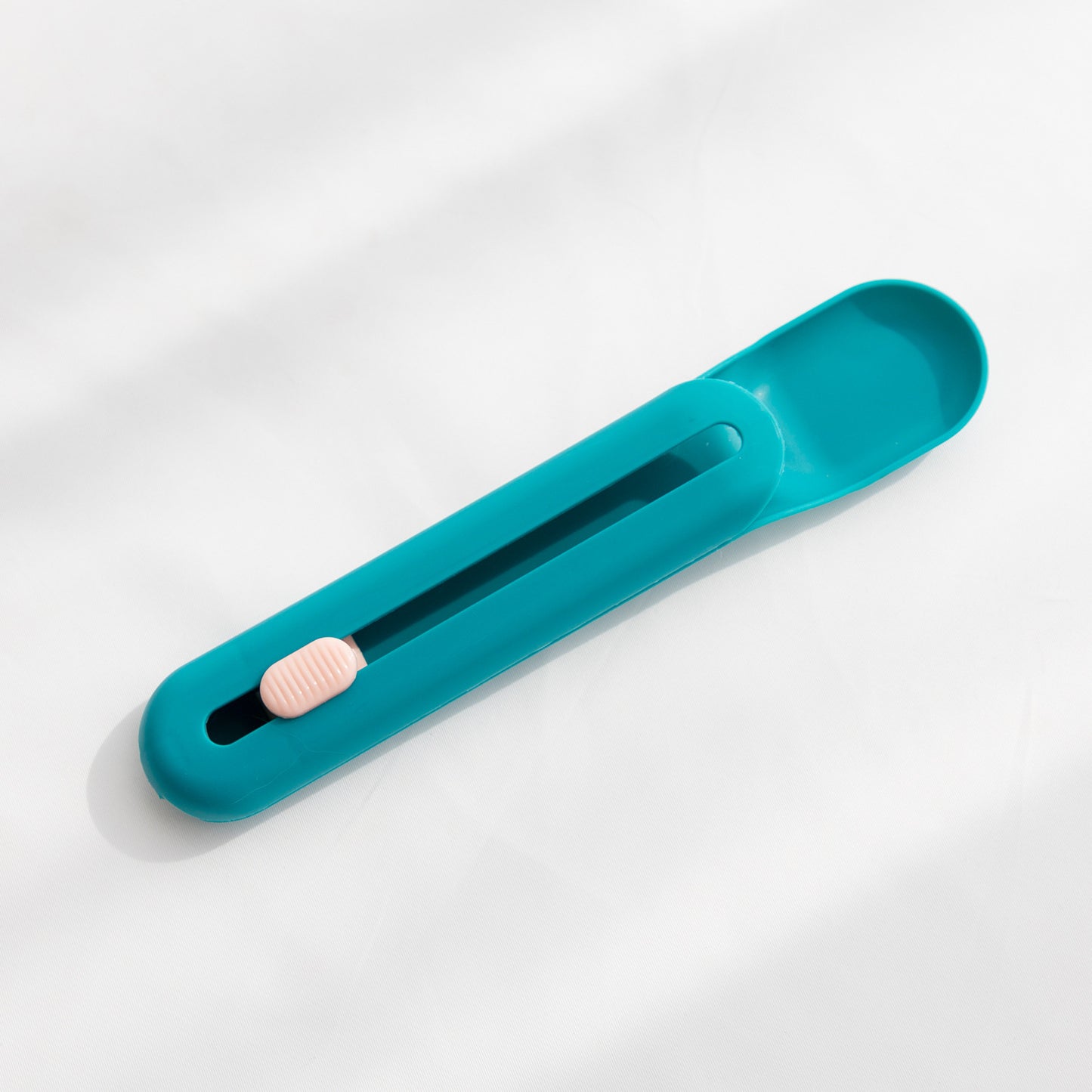 Hot Cat Strip Spoon Feeder Squeezes