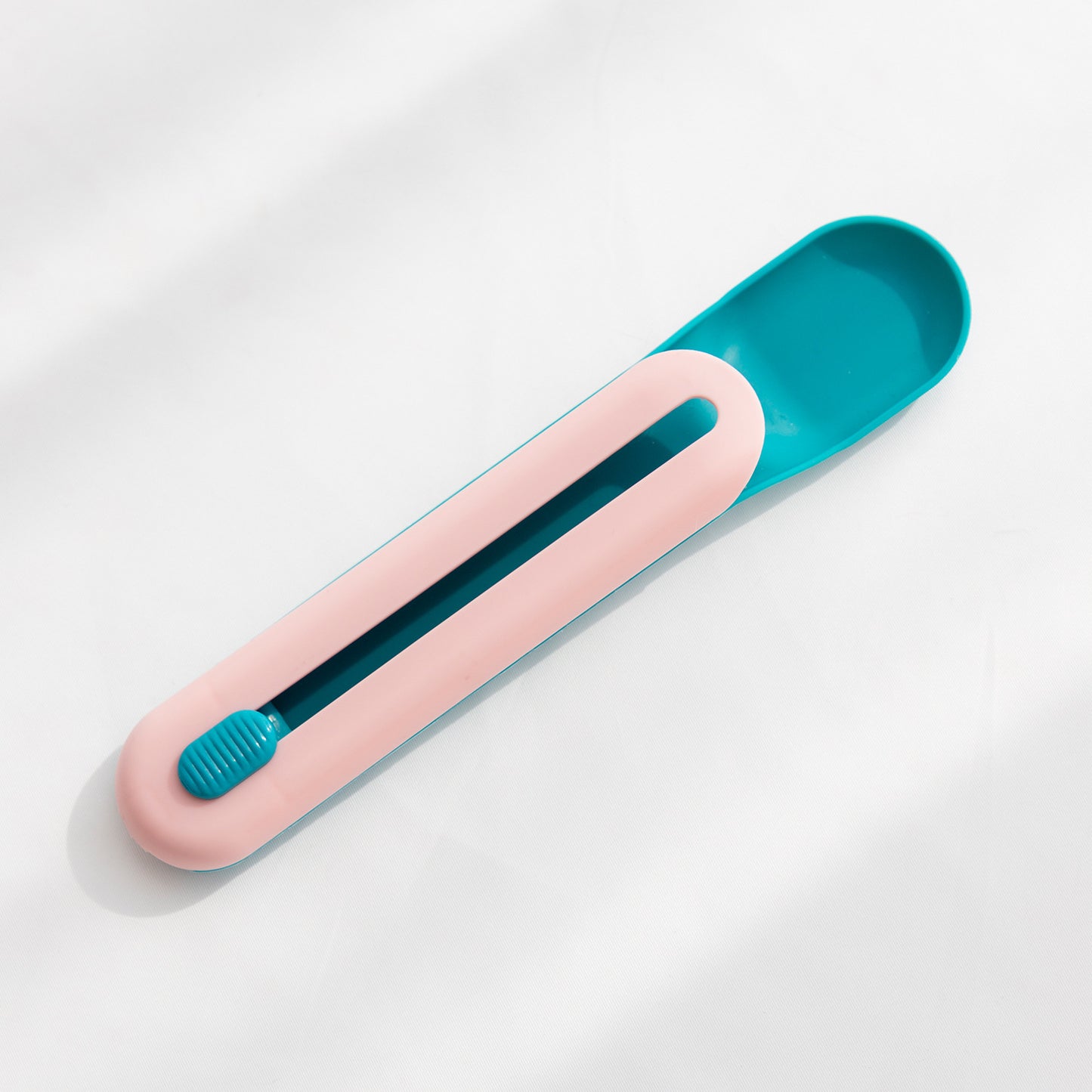 Hot Cat Strip Spoon Feeder Squeezes