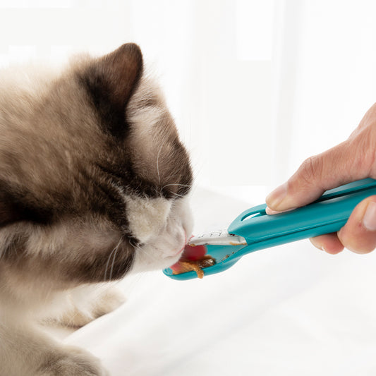 Hot Cat Strip Spoon Feeder Squeezes